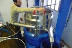 Centrifugeuse horizontale pour séparer l'huile de l'eau